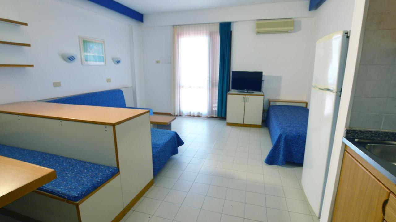 Hotiday Village Letojanni Taormina Bagian luar foto